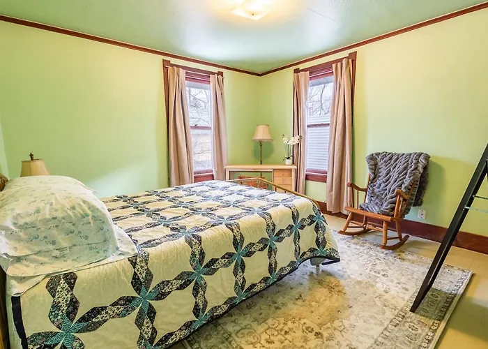 Warm And Welcoming 2 Bedroom 2 Blocks From Uwyo * Laramie